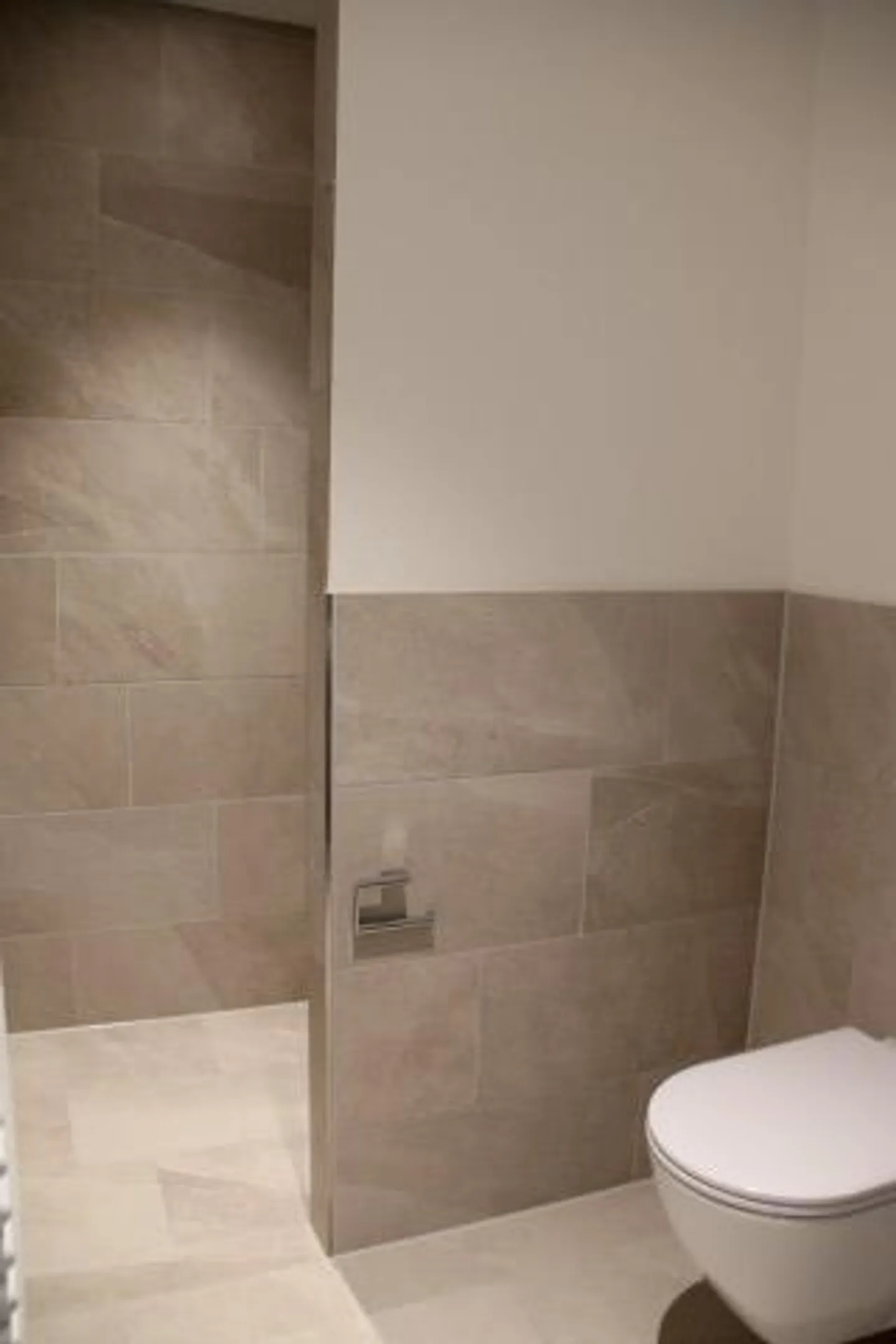 **FIRST OCCUPANCY** - 4.5 Room Apartment - Photo 11 of 17