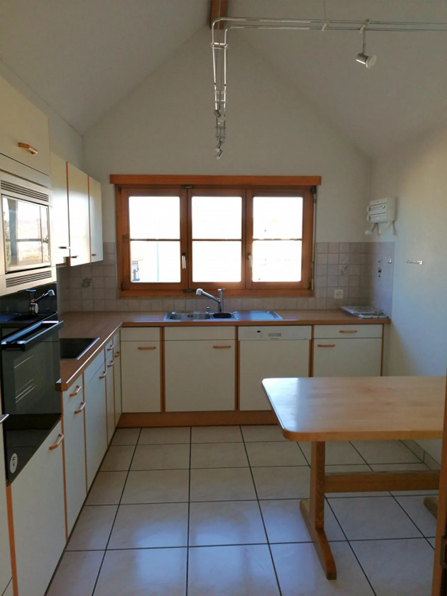 Charmante 3.5-Zimmer-Wohnung mit Balkon - Foto 3 von 7