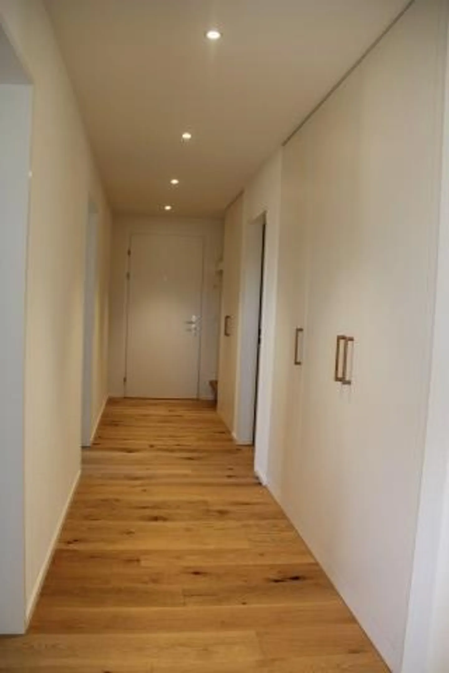 **FIRST OCCUPANCY** - 4.5 Room Apartment - Photo 12 of 17