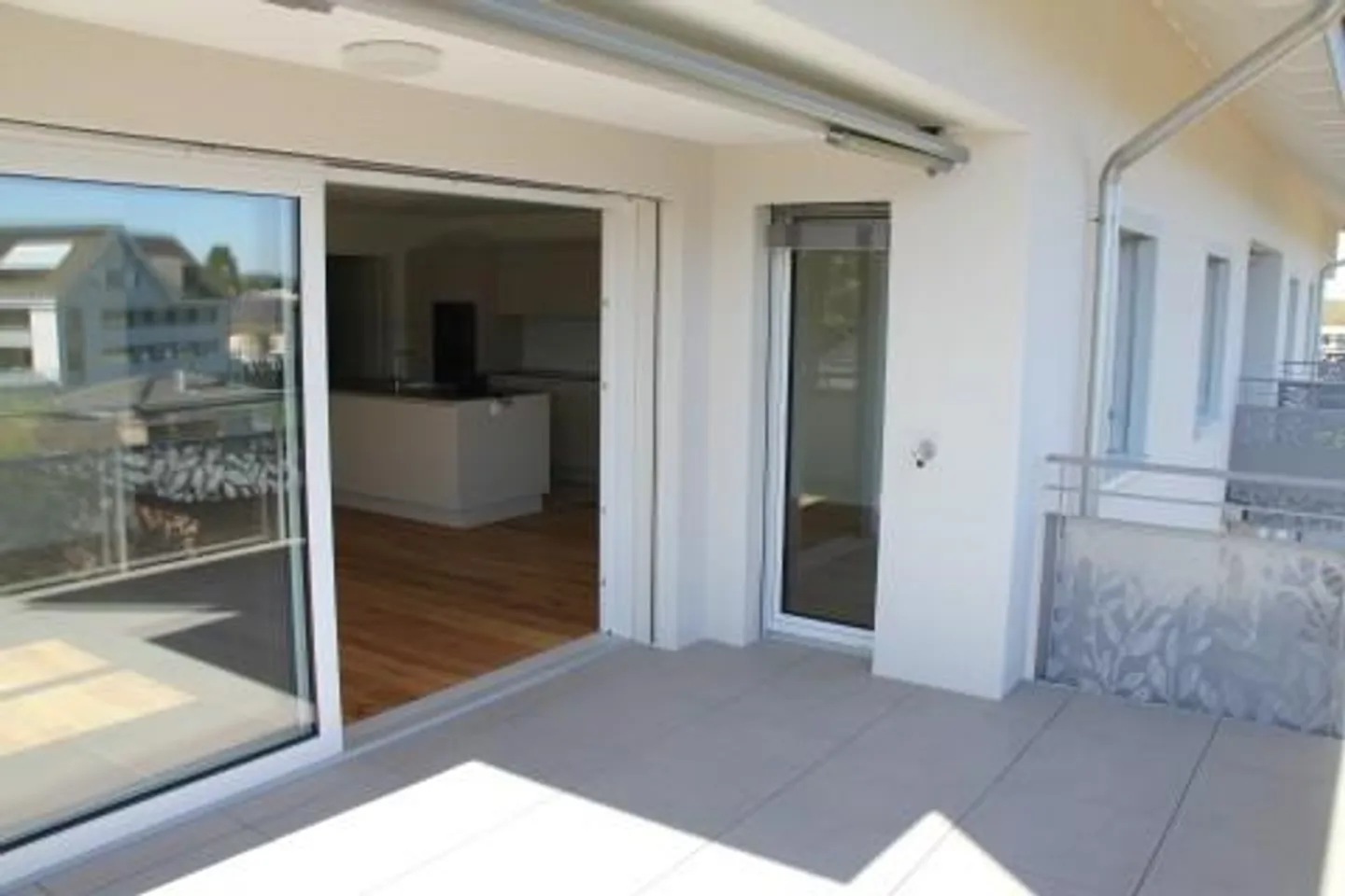**FIRST OCCUPANCY** - 4.5 Room Apartment - Photo 13 of 17