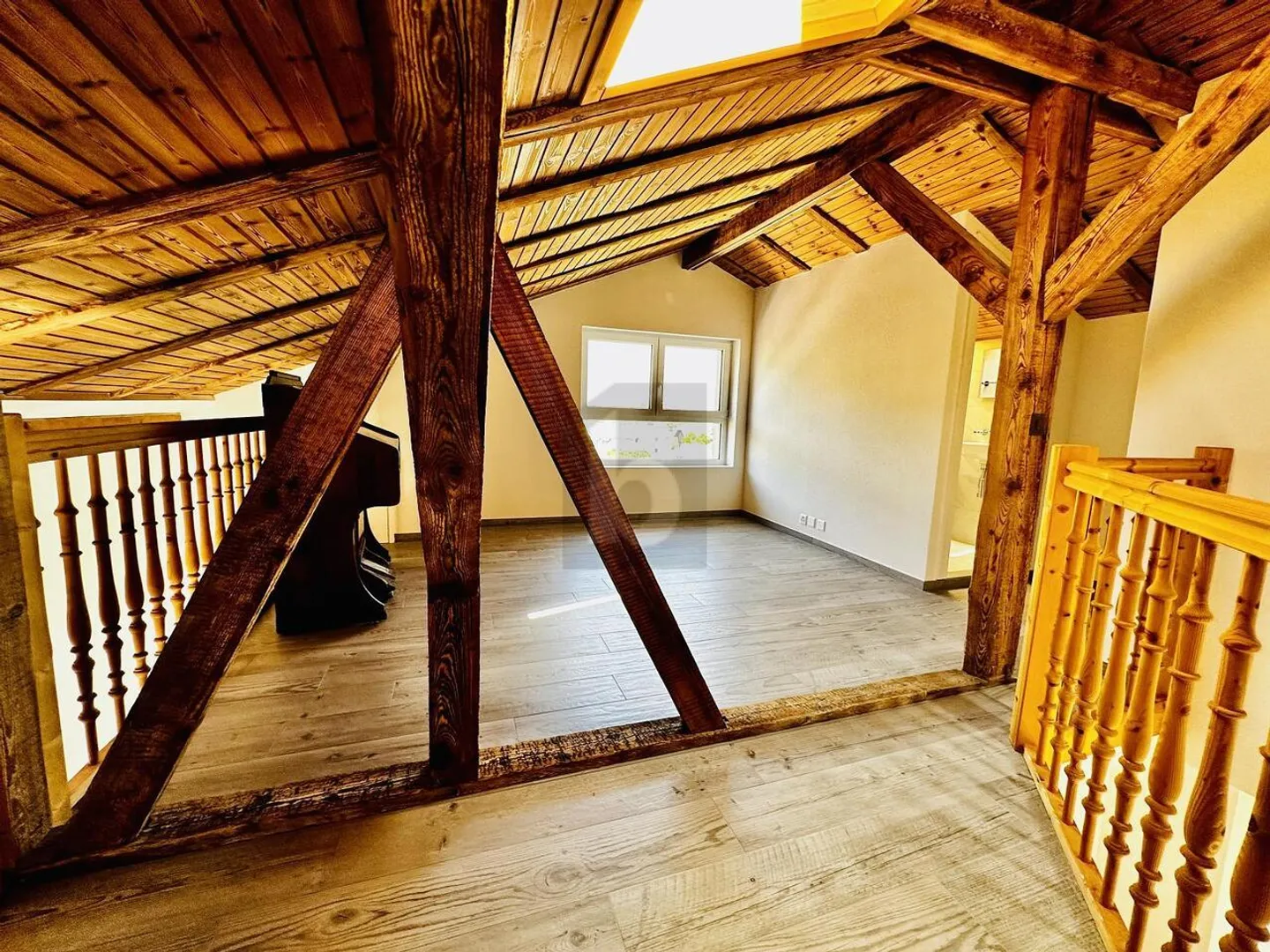 MIT SCHEUNE, FÜR INVESTOREN, RENOVIERT - Foto 2 von 5
