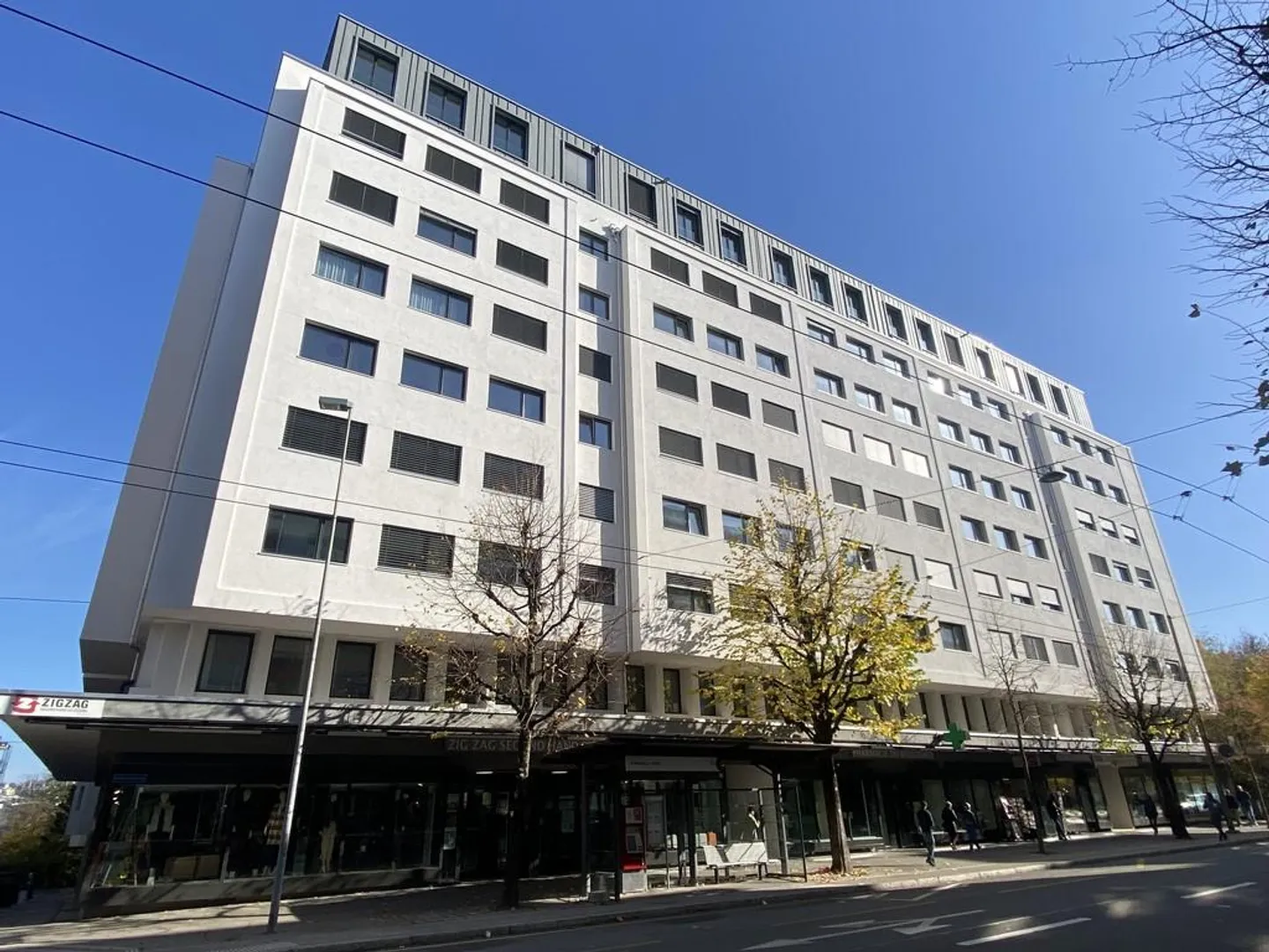 Large office of 125m2 for rent located at Boulevard de Pérolles 32 - Photo 2 of 3