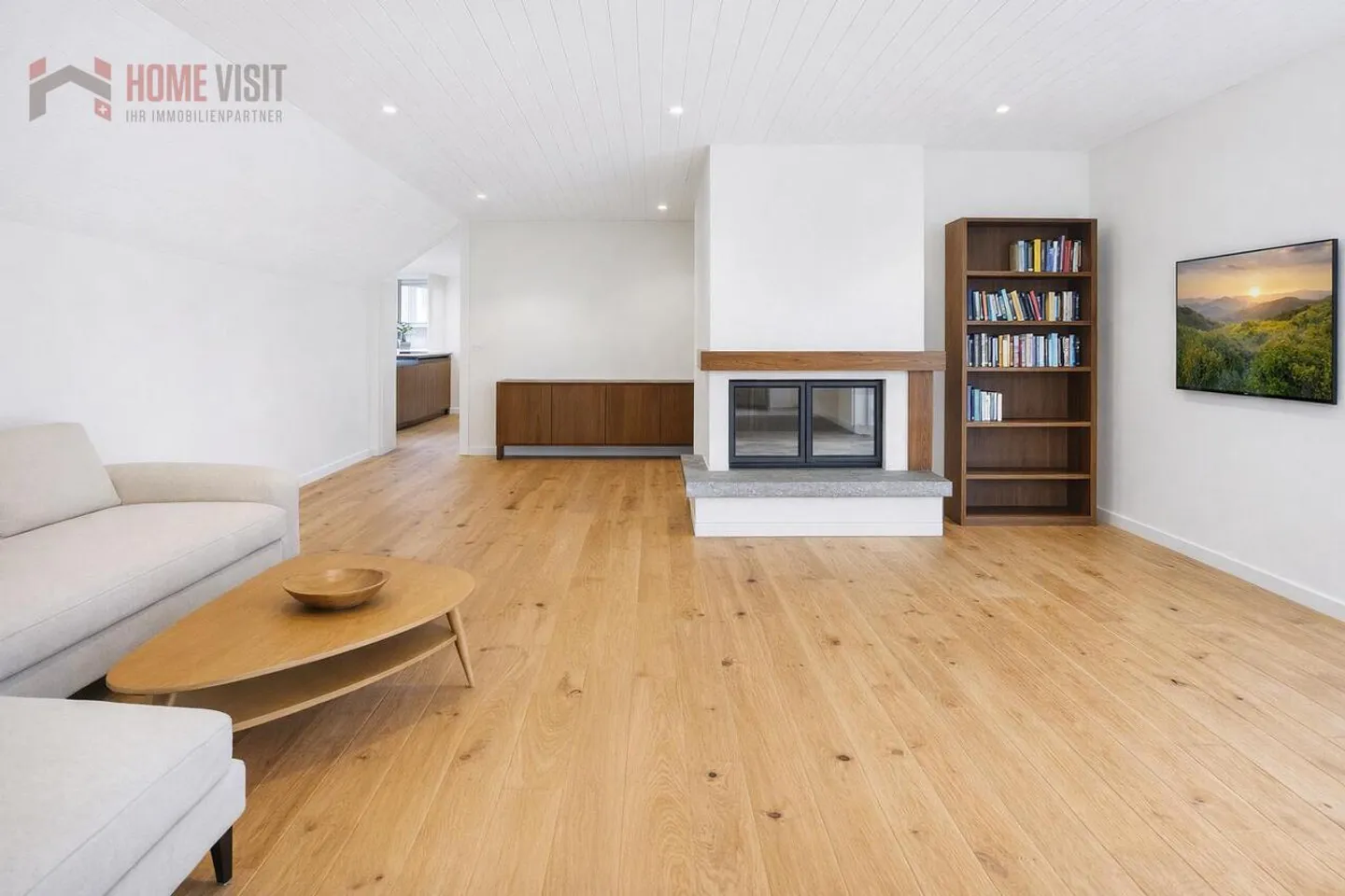 Wohnen über Allschwil – renovierte 4.5-Zi.-Dachwohnung mit Cheminée - Foto 1 di 19