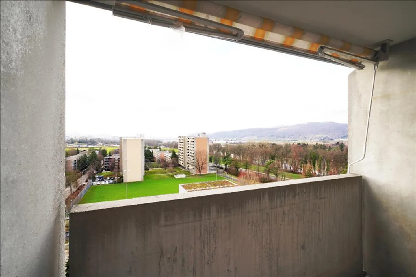 Charmantes Studio mit Balkon - Foto 6 von 7