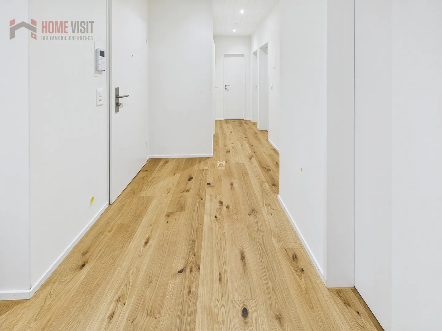 Wohnen über Allschwil – renovierte 4.5-Zi.-Dachwohnung mit Cheminée - Foto 5 di 19