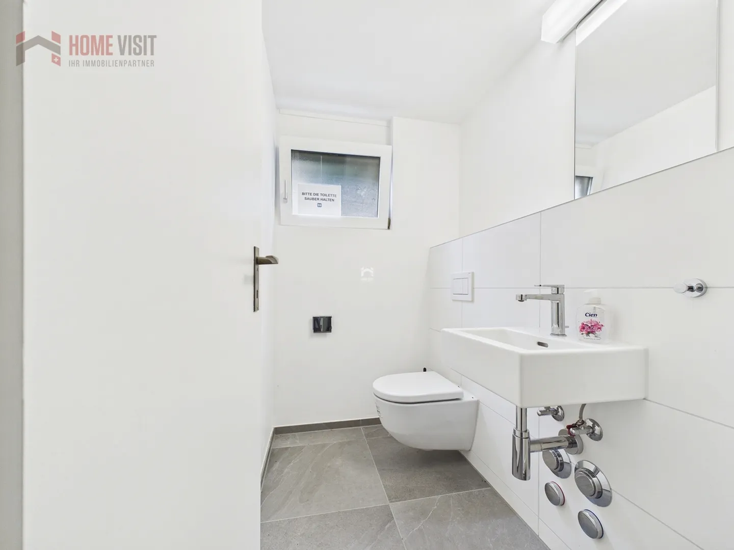Wohnen über Allschwil – renovierte 4.5-Zi.-Dachwohnung mit Cheminée - Foto 17 di 19