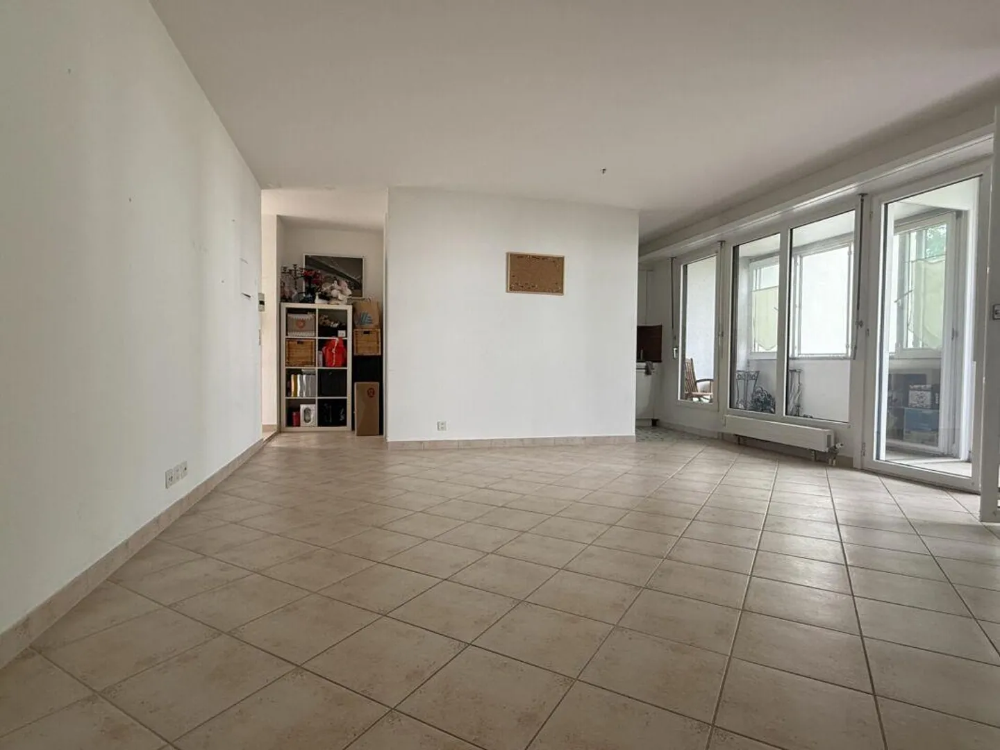 Appartamento luminoso di 4 stanze ad Aesch BL - Foto 5 di 12