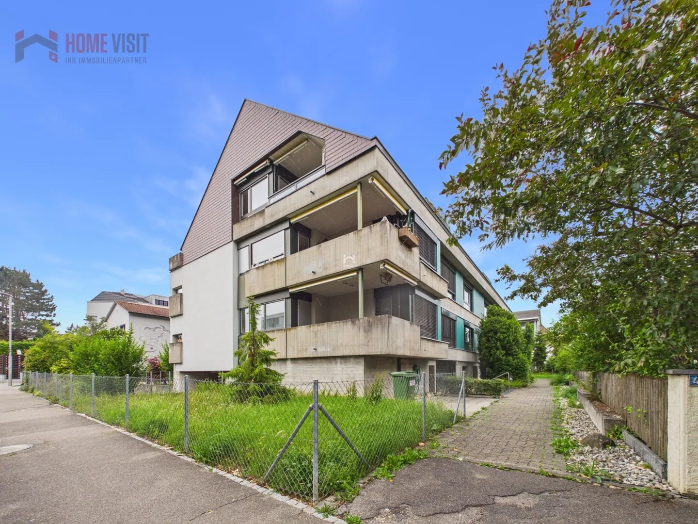 Wohnen über Allschwil – renovierte 4.5-Zi.-Dachwohnung mit Cheminée - Foto 13 di 19