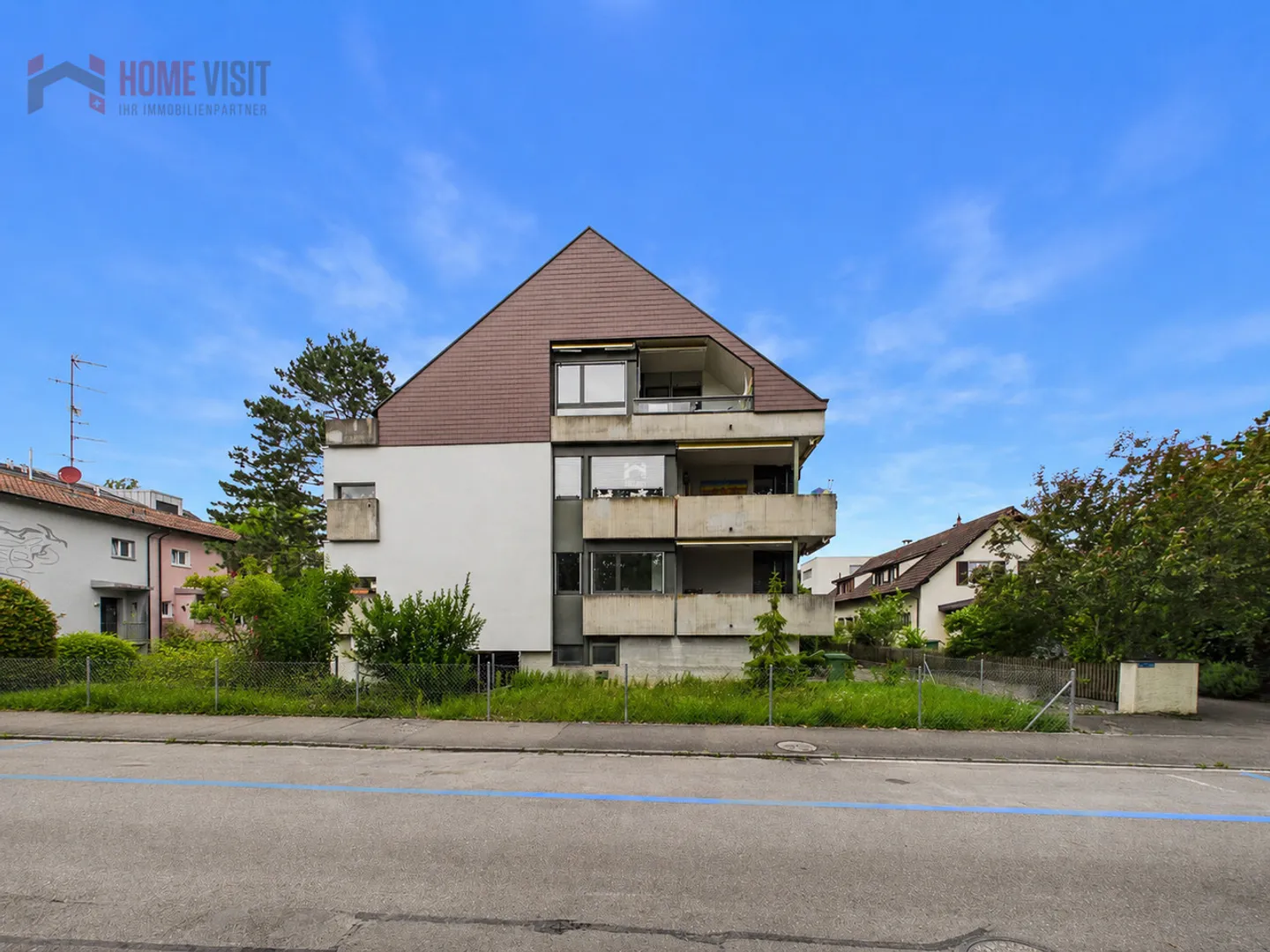 Wohnen über Allschwil – renovierte 4.5-Zi.-Dachwohnung mit Cheminée - Foto 14 di 19