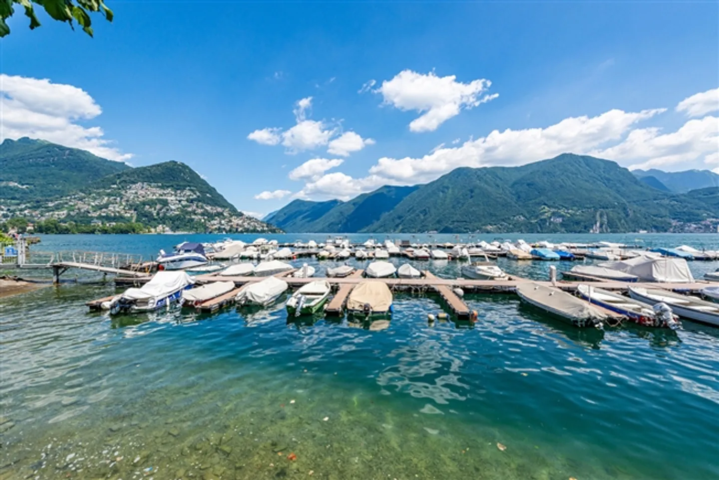 A privileged view of the lakeshore of Lugano - Photo 3 of 12