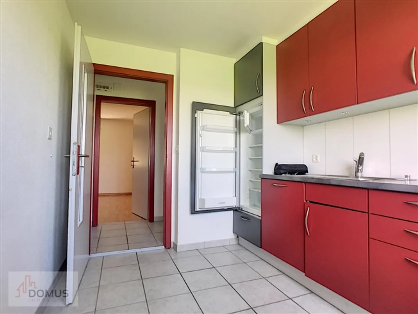 Beautiful 4.5-room apartment - quiet and bright - Photo 2 of 12