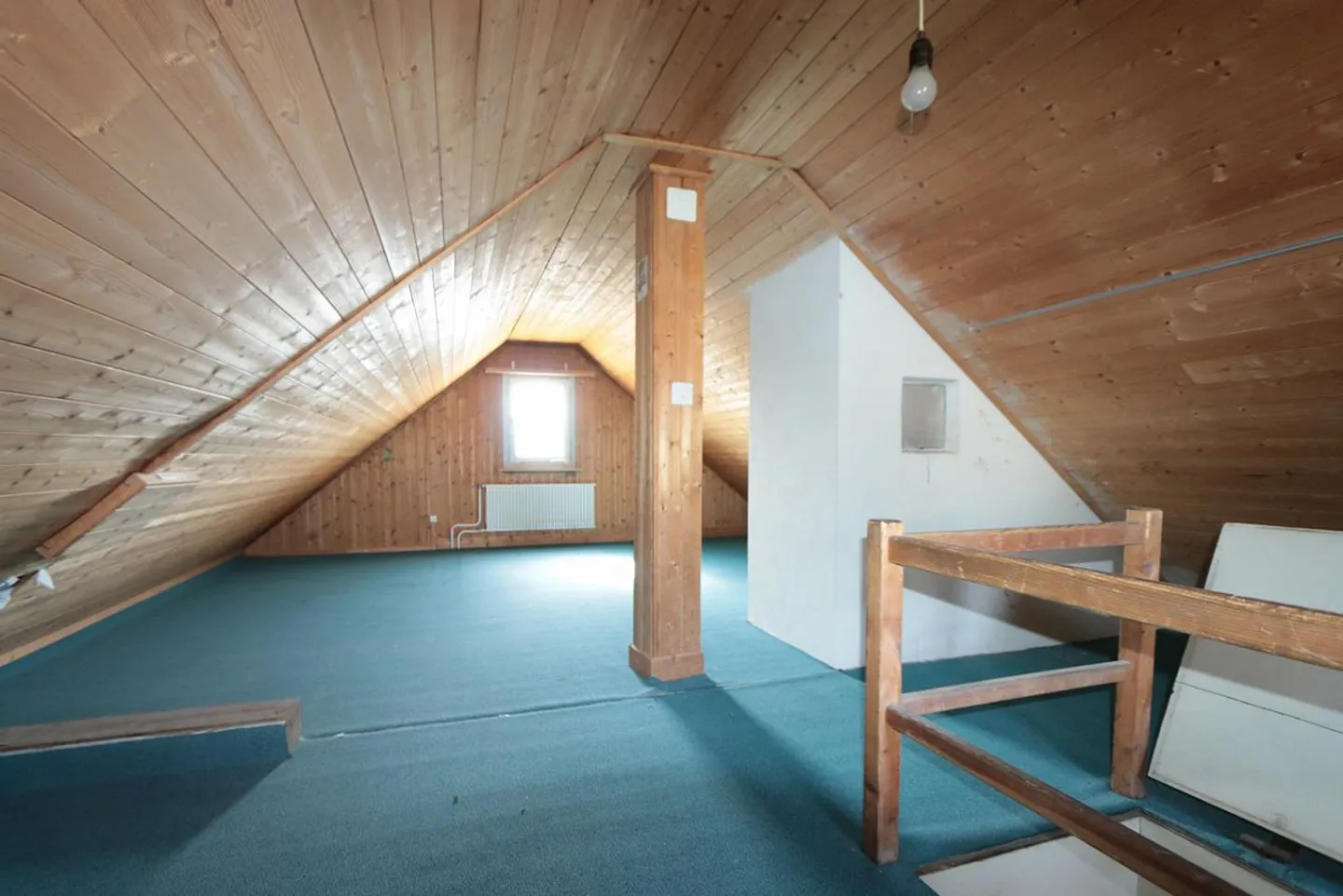 Attractive property with development potential - Photo 18 of 27