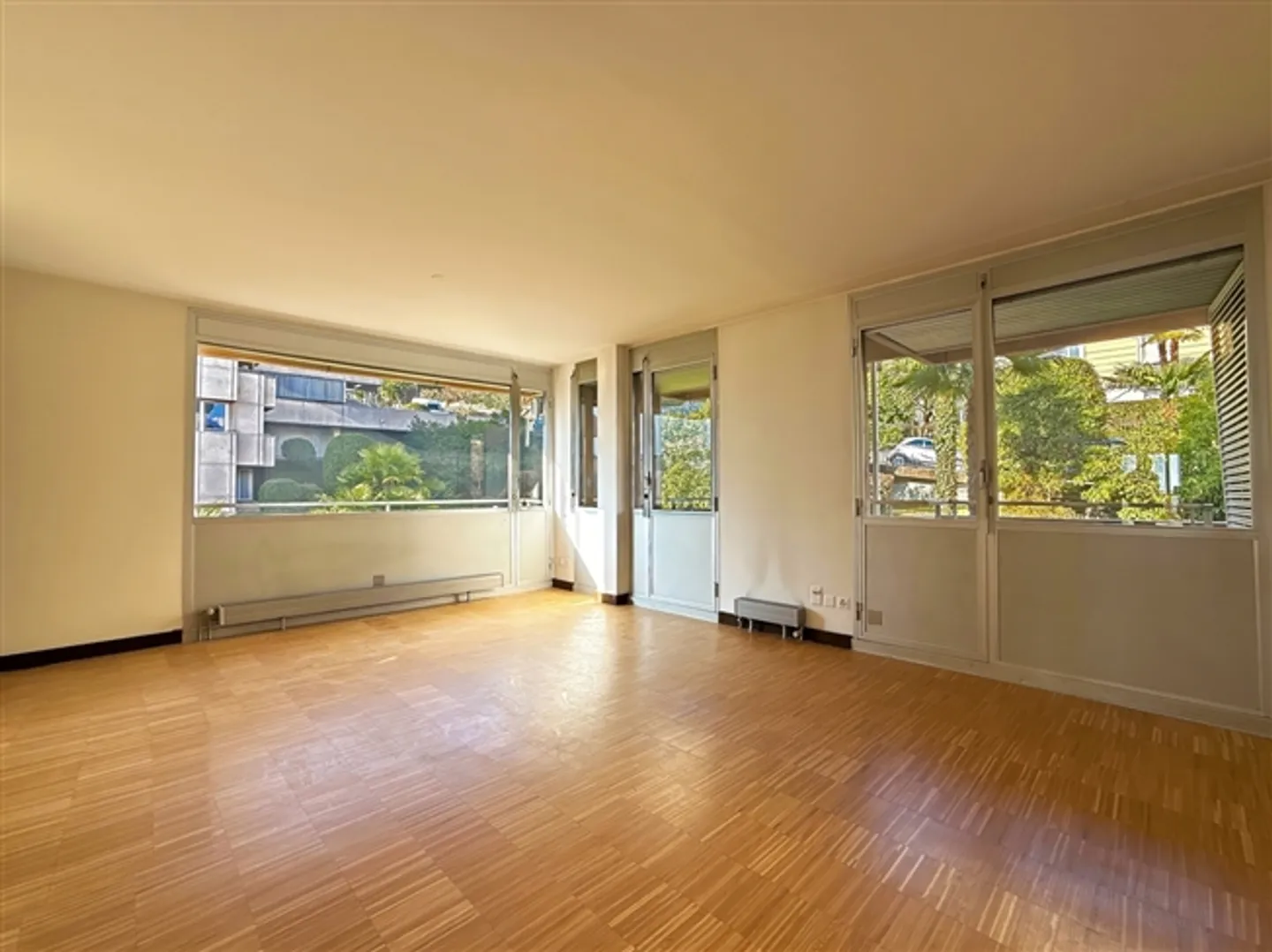 A privileged view of the lakeshore of Lugano - Photo 8 of 12