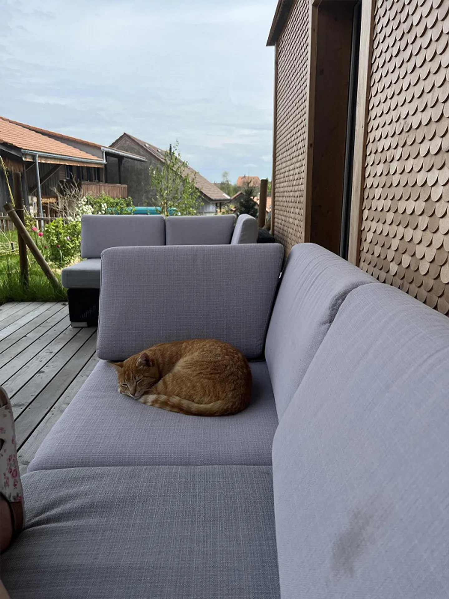 Appartement de jardin charmant avec jardin privé d'environ 133 m2 - Photo 2 sur 9