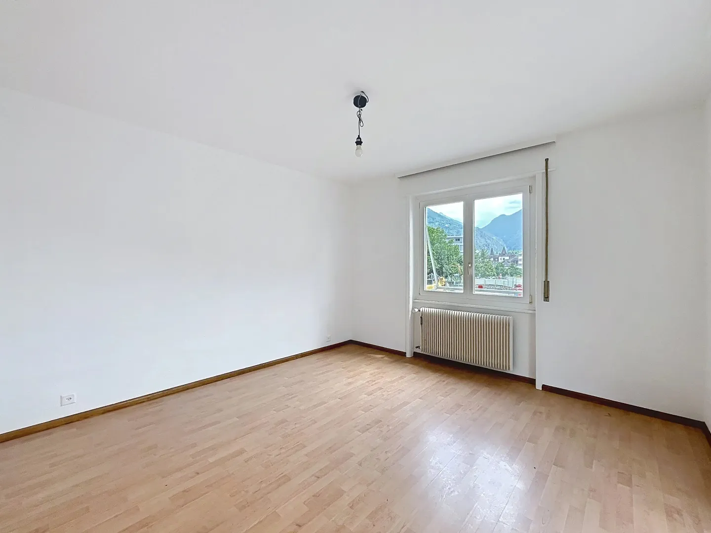 Charming 2-Room Apartment - Photo 10 of 13