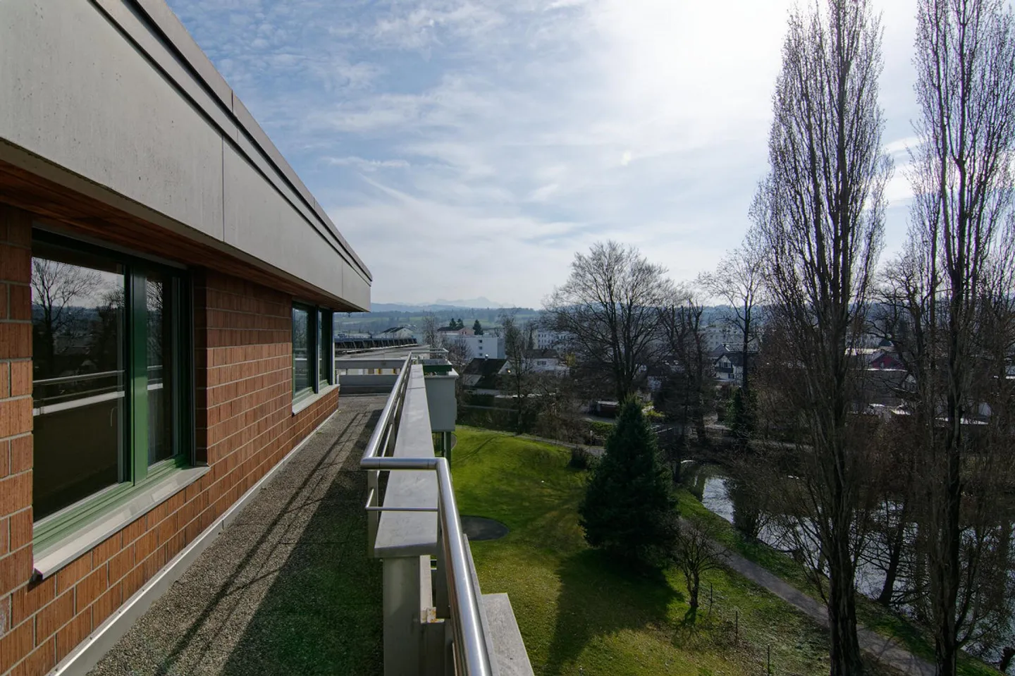 5.5-Room Penthouse Apartment with Lake View - Photo 30 of 30