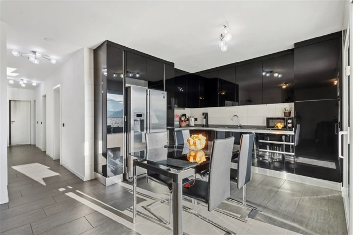 Appartamento al piano terra - Foto 2 di 13