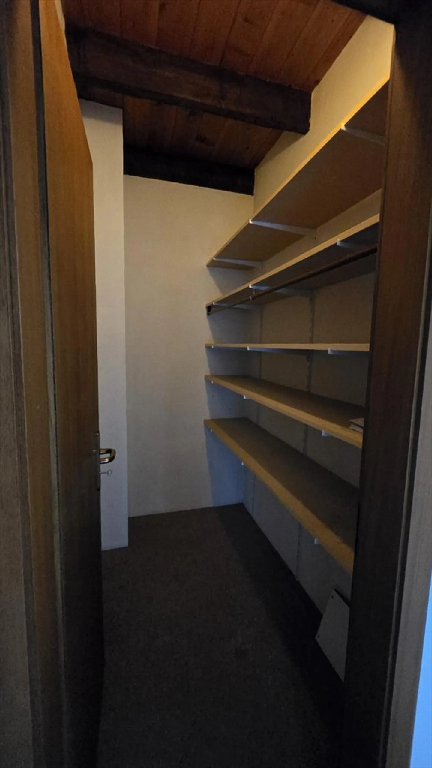 Magnifico attico di 4,5 stanze a Neuchâtel - Foto 19 di 22