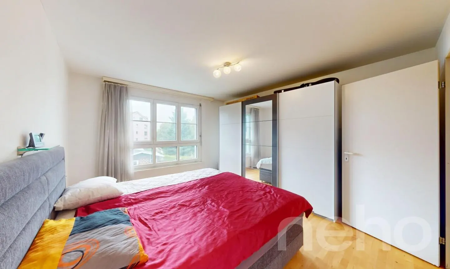 Charmante appartement 3.5 pièces avec jardin d'hiver & cheminée à Wittenbach - Photo 7 sur 11