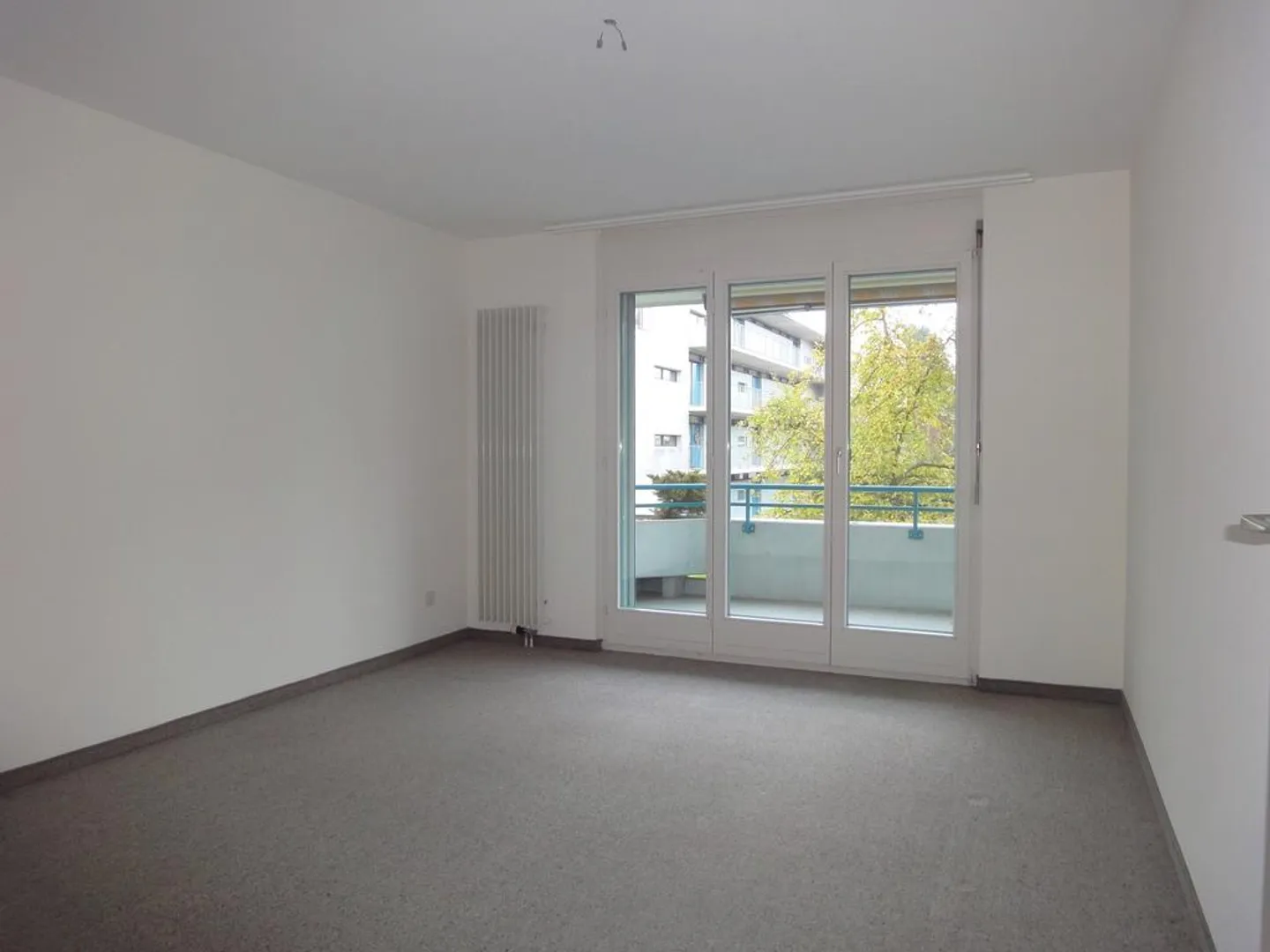 Spacious apartment in a quiet location - Photo 4 of 6