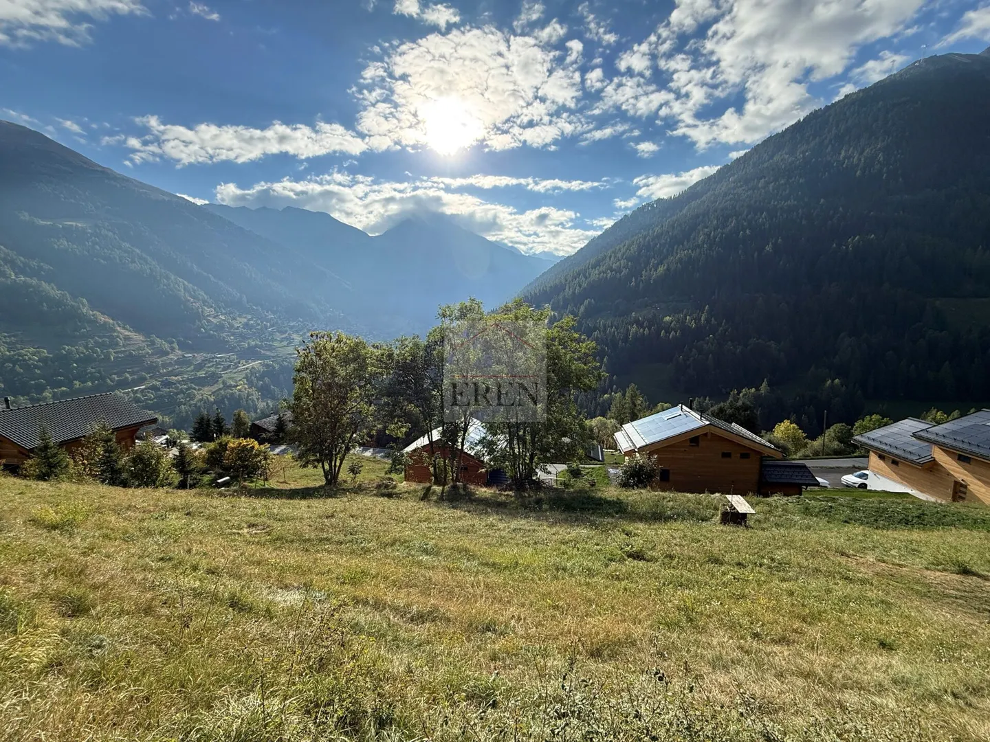 Wunderschönes Baugrundstück mit Blick auf die Berge und Sonne in Grimentz - Foto 1 von 7
