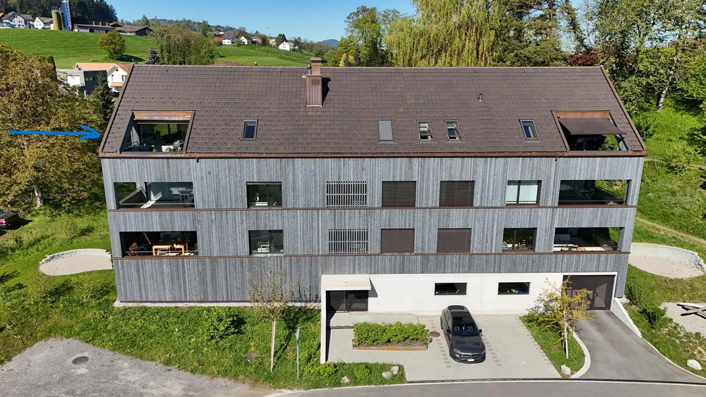 Appartamento attico 3 1/2 locali ultra moderno con loggia e vista lago a Mörschwil - Foto 1 di 10
