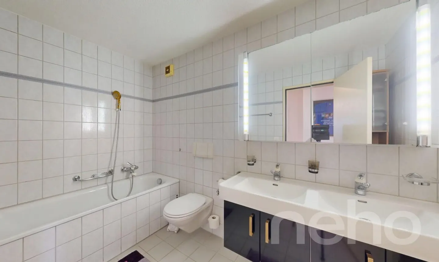 Charmante appartement 3.5 pièces avec jardin d'hiver & cheminée à Wittenbach - Photo 10 sur 11