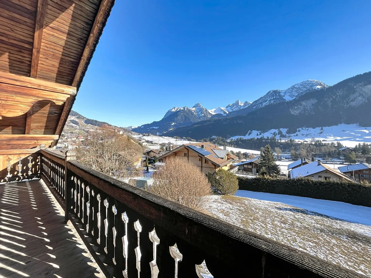 Chalet Alpin Exceptionnel - Photo 2 sur 13