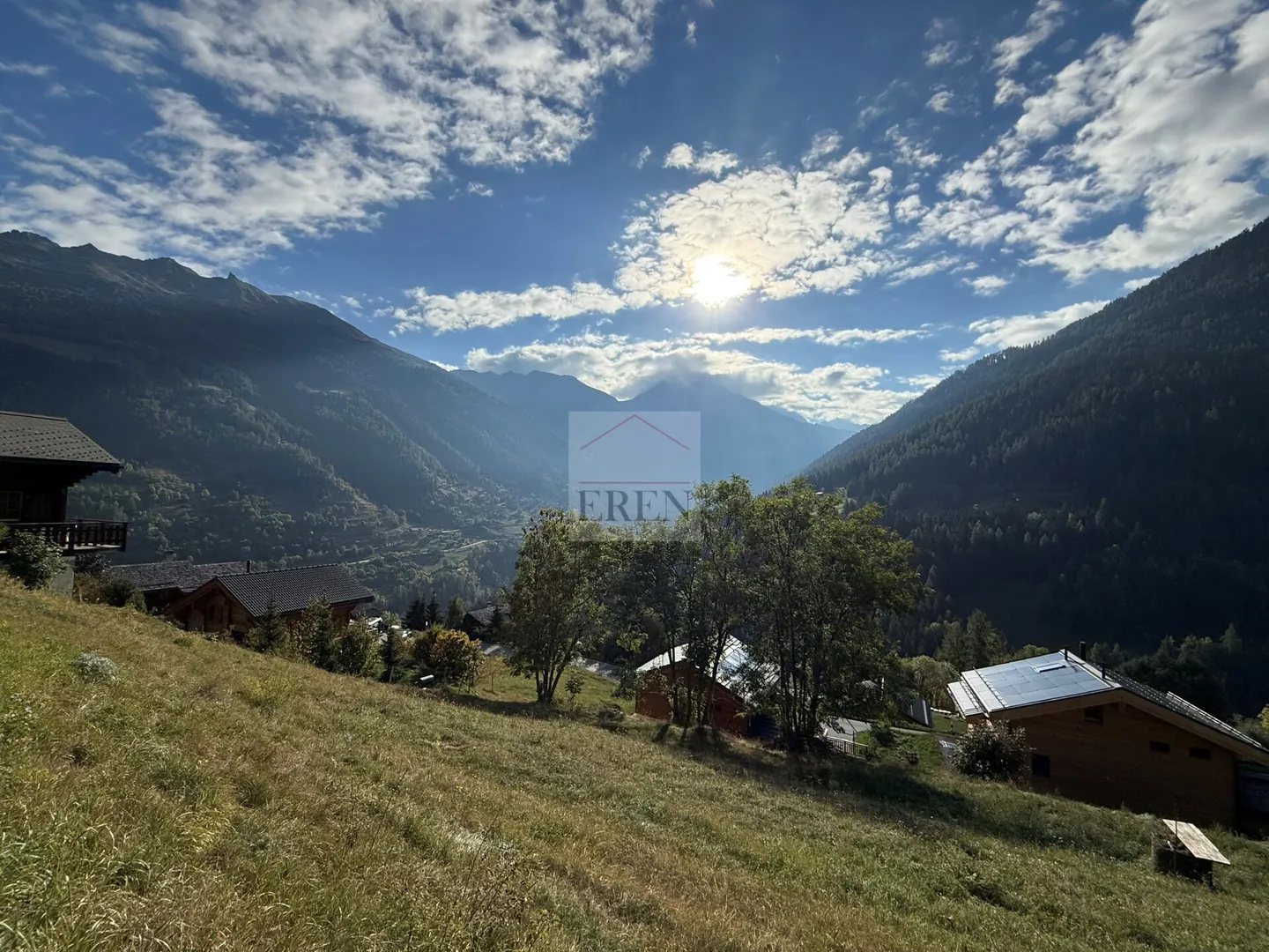 Wunderschönes Baugrundstück mit Blick auf die Berge und Sonne in Grimentz - Foto 2 von 7