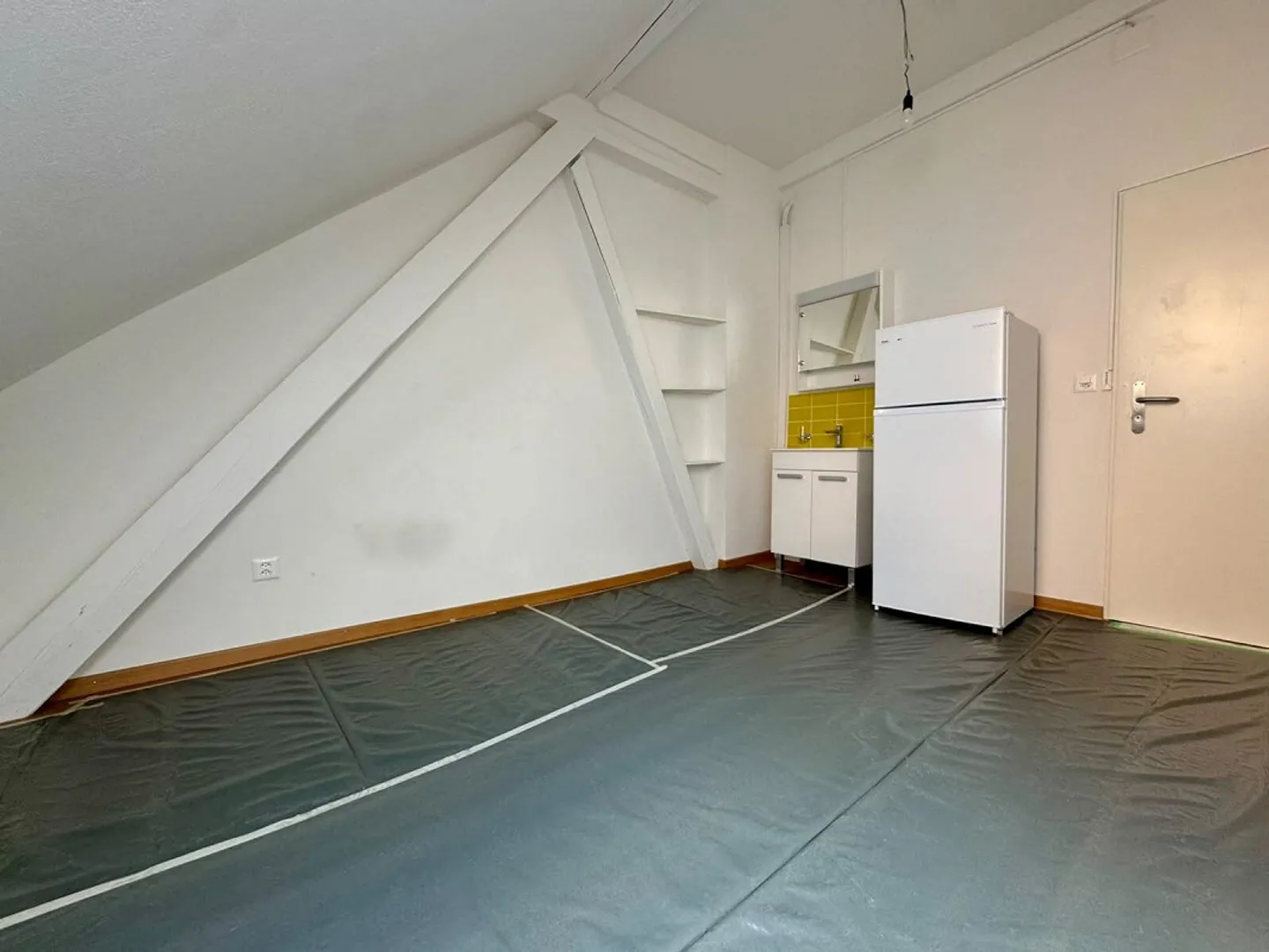 Appartement moderne en colocation avec intimité sur Langstrasse - Photo 3 sur 4