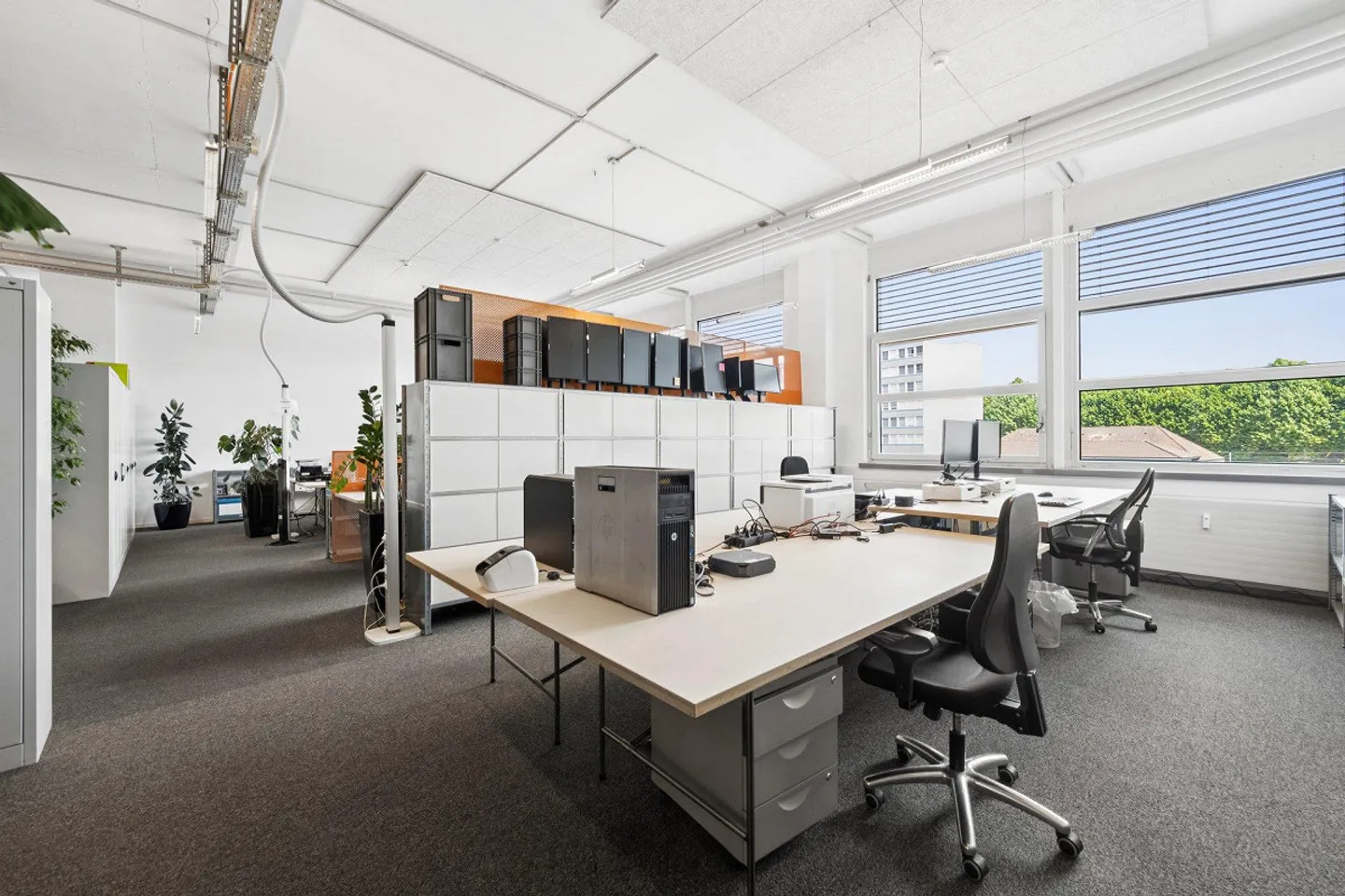 Ready-to-move-in offices with high ceilings – Work directly on the Rhine - Photo 7 of 11