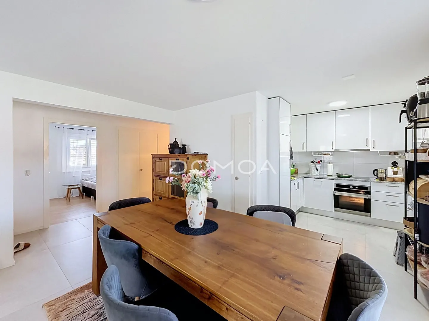Beautiful renovated 4.5-room apartment - Photo 5 of 13