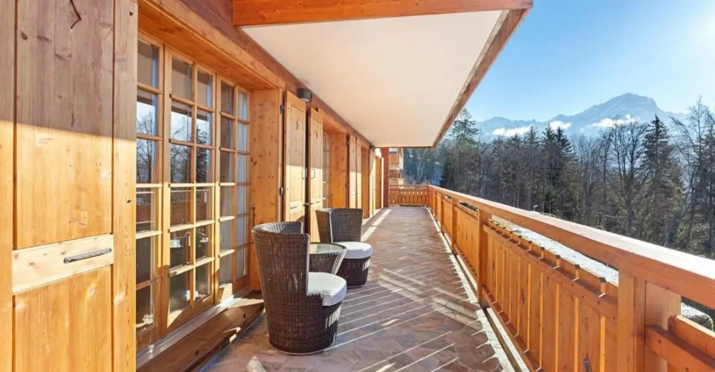 Exceptional 15-room chalet, elevator and panoramic view! - Photo 6 of 11