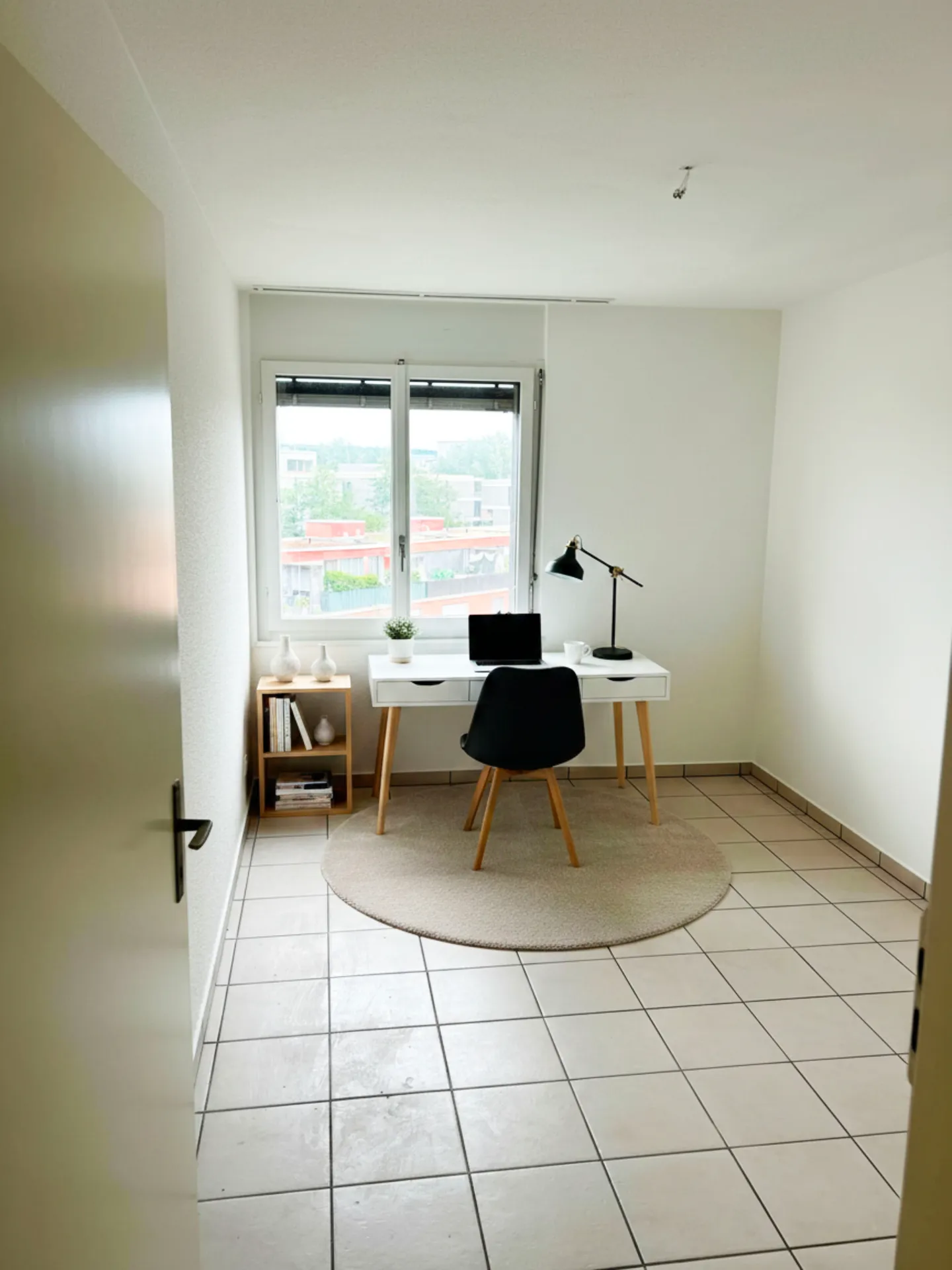Charming Apartment with View - Photo 3 of 5
