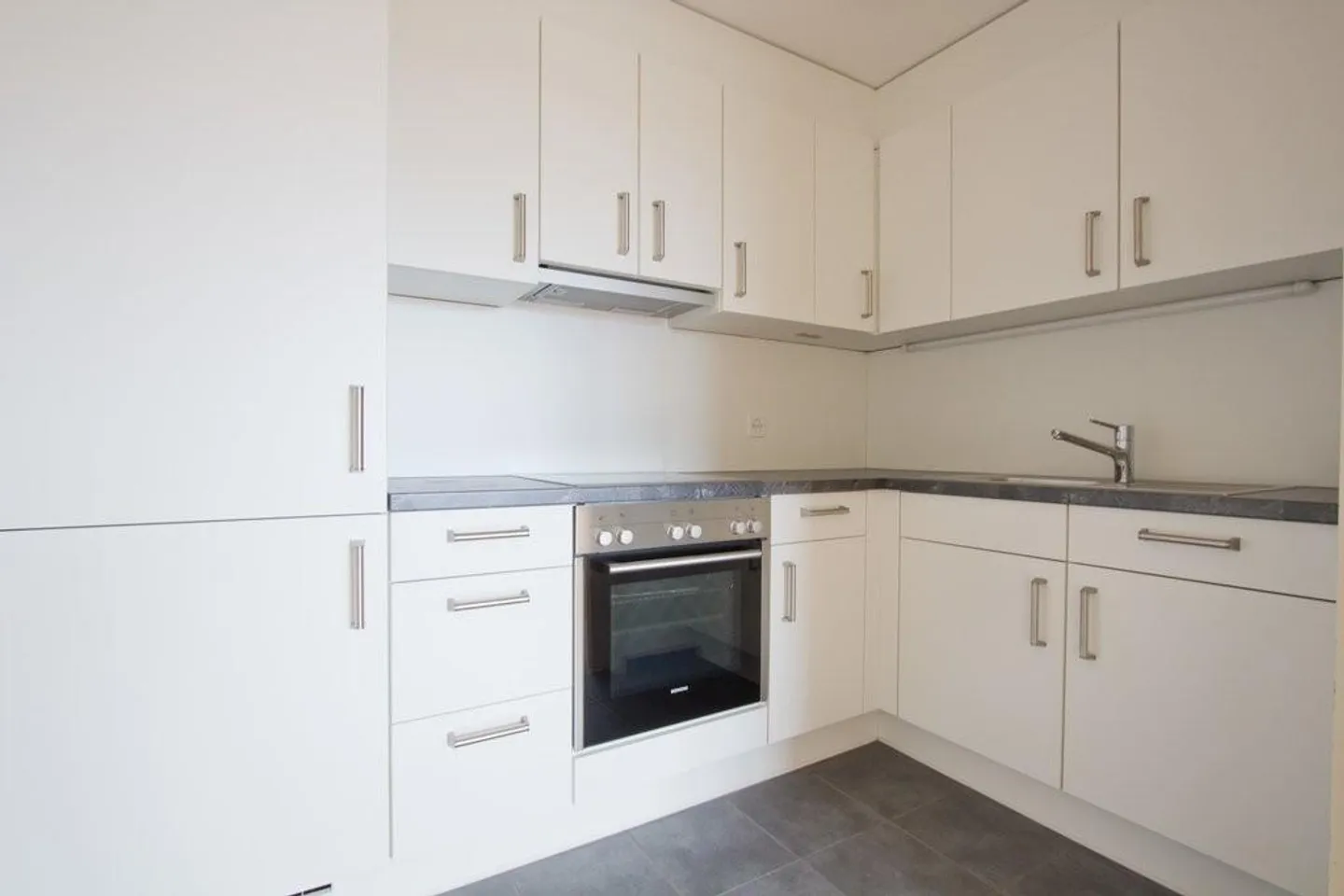 Appartement sous les combles confortable dans le quartier Gotthelf - Photo 3 sur 4