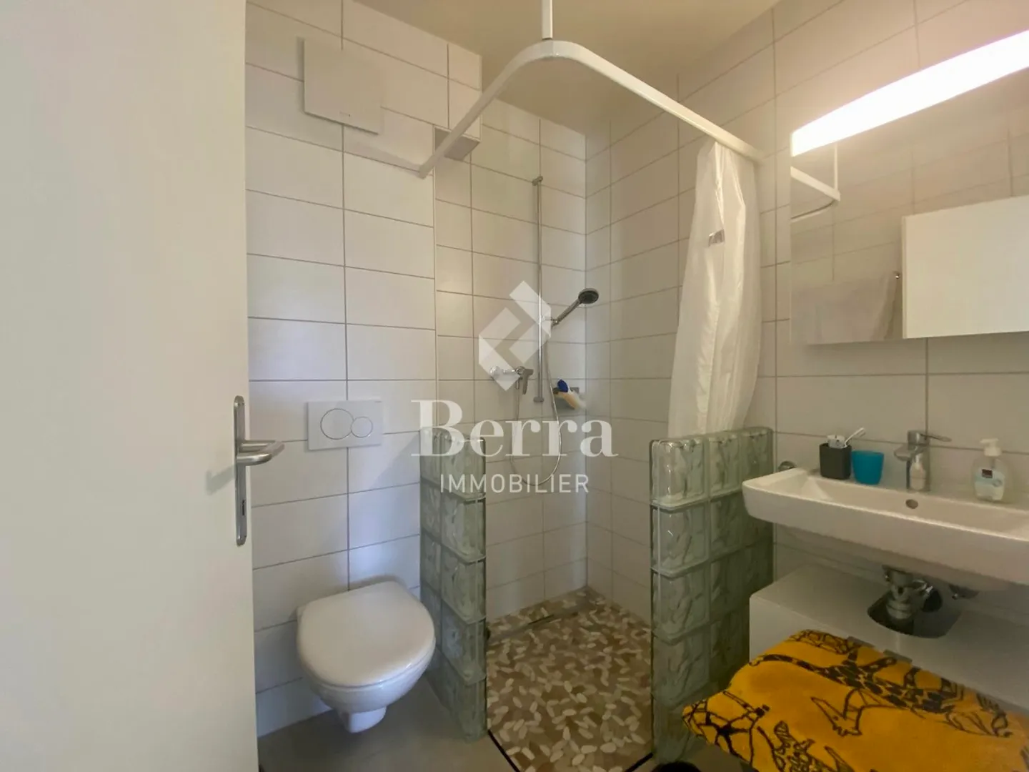 Guaranteed heartthrob for this superb 3.5 room apartment - Photo 8 of 24