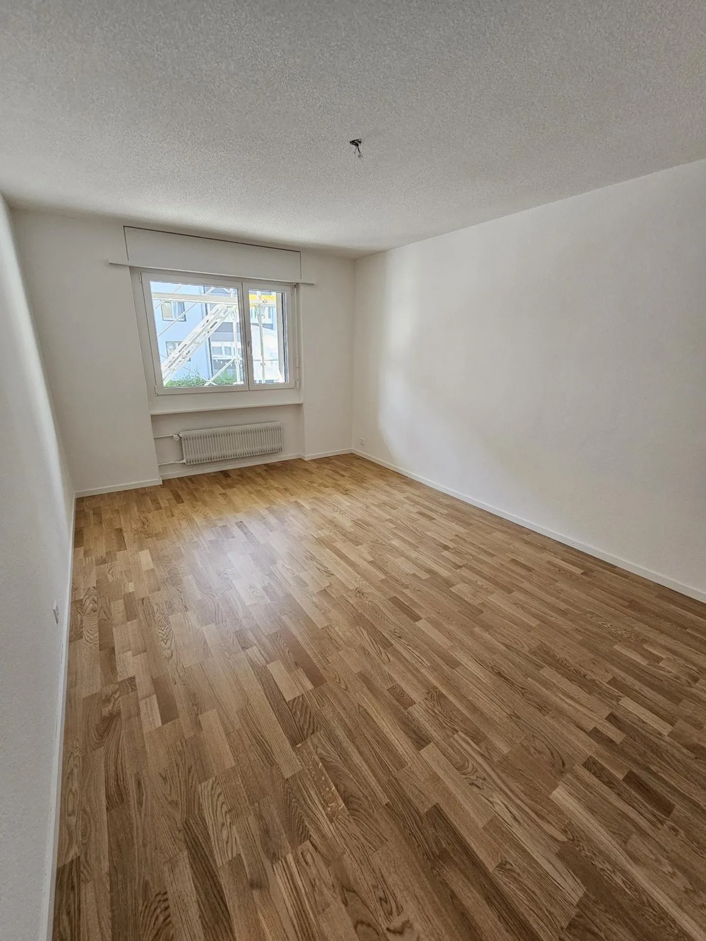 Appartement de 2 pièces rénové énergétiquement dans le quartier de Breitenrain - Photo 3 sur 7