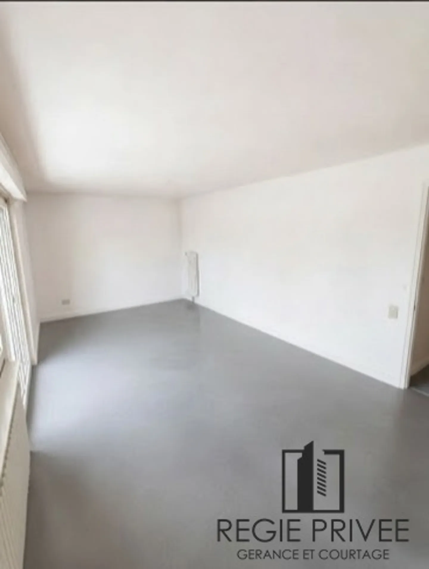 Charming 3.5-room apartment in a green setting - Photo 15 of 18