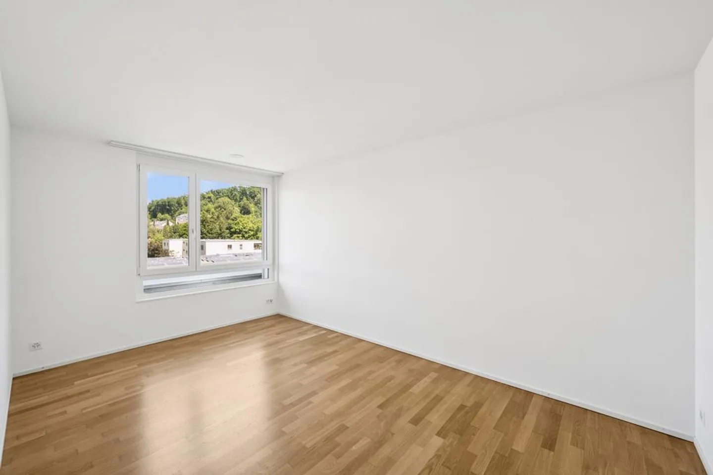4.5 stanze - Appartamento attico con terrazza soleggiata - Foto 6 di 12