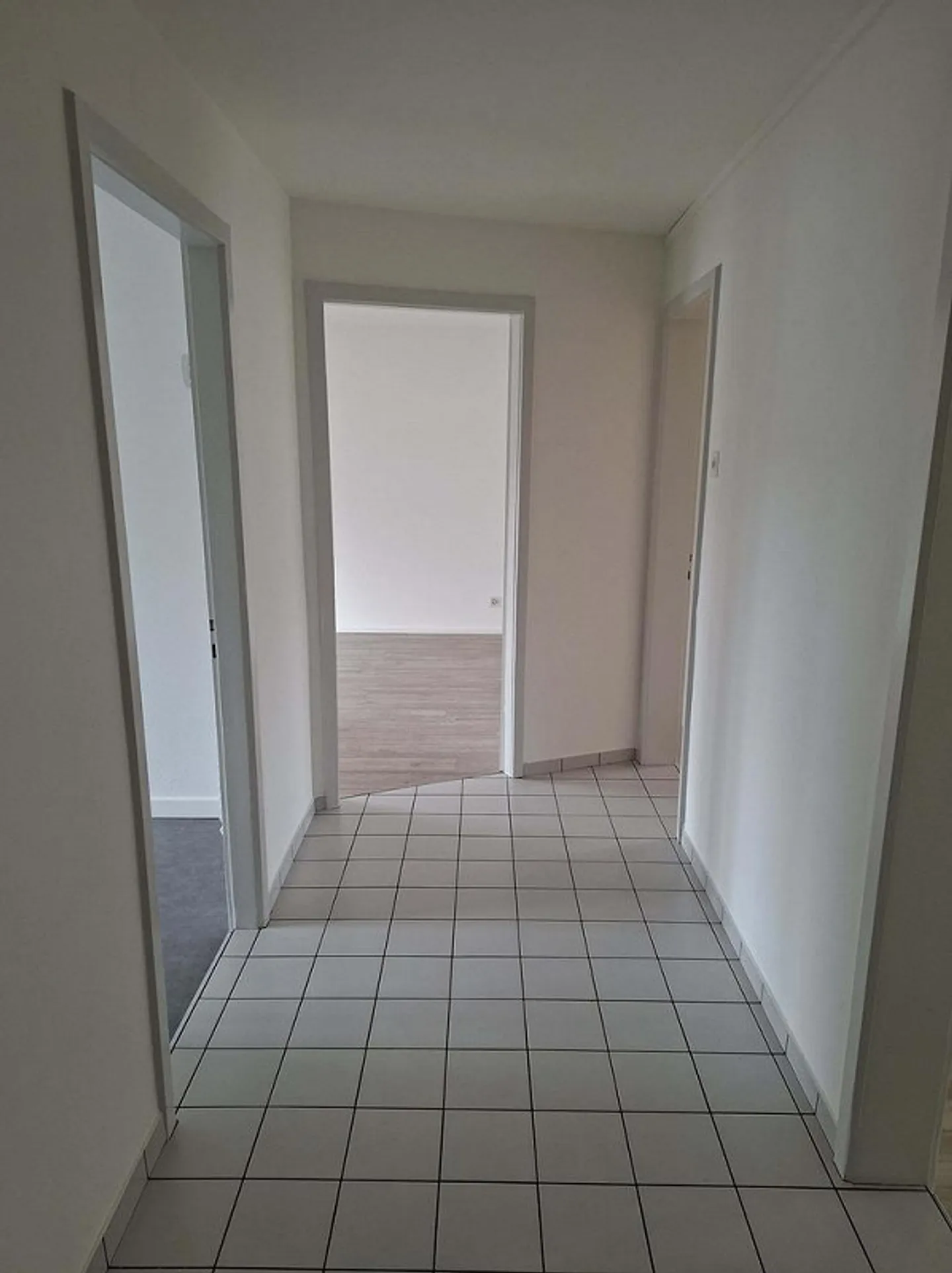 4-room apartment in the heart of Birsfelden - Photo 8 of 12