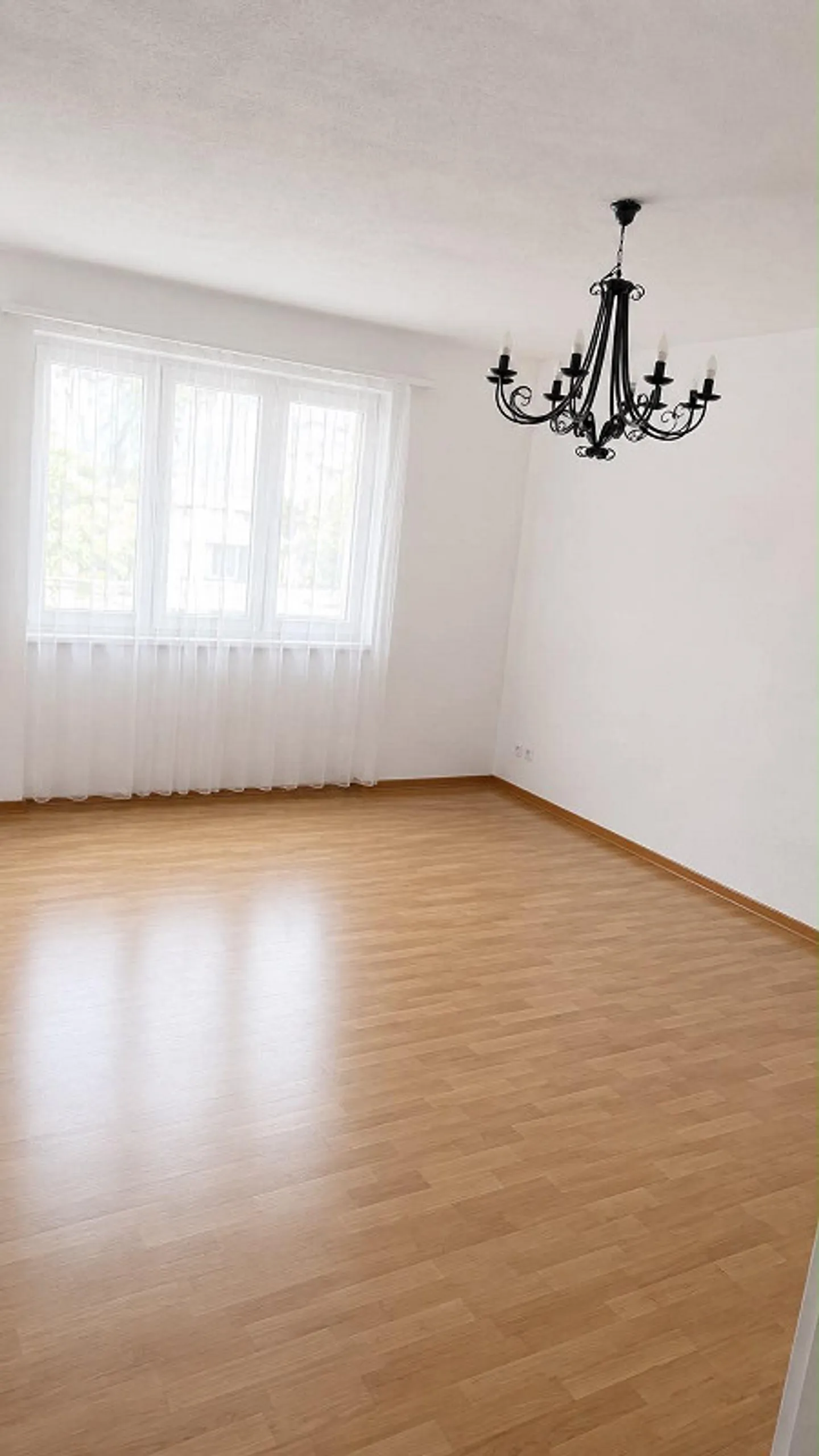 Renoviertes Apartment mit Aussicht - Foto 7 von 8
