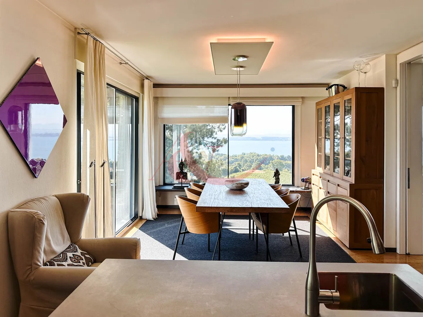 Stunning Villa with Lake View - Photo 4 of 11