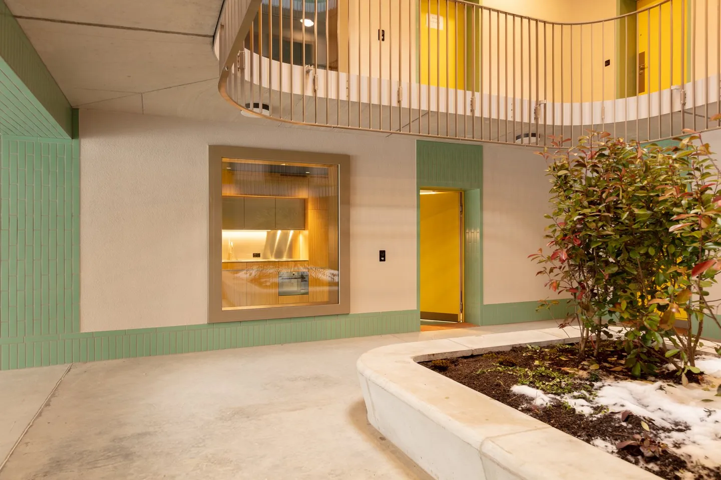 91m² Büro-/Verkaufsfläche im EG mit Küche & Nebenräumen in Embrach - Foto 4 von 6