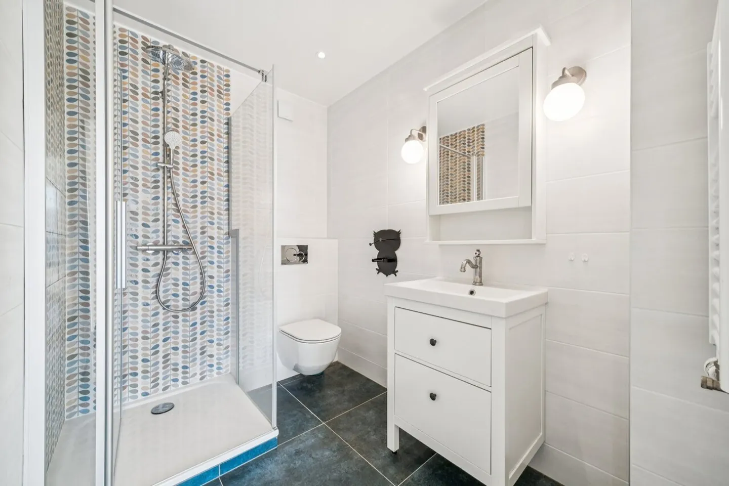 Magnifique appartement de 4 1/2 pces avec terrasse et jardin privatif - Photo 9 sur 13