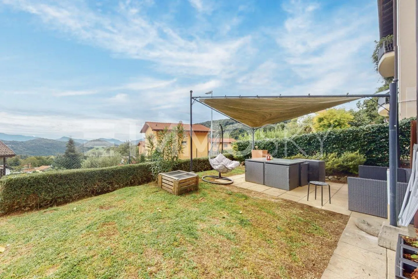 Wunderschönes Haus mit Panoramaterrasse, Terrassen und privatem Garten - Foto 3 von 5