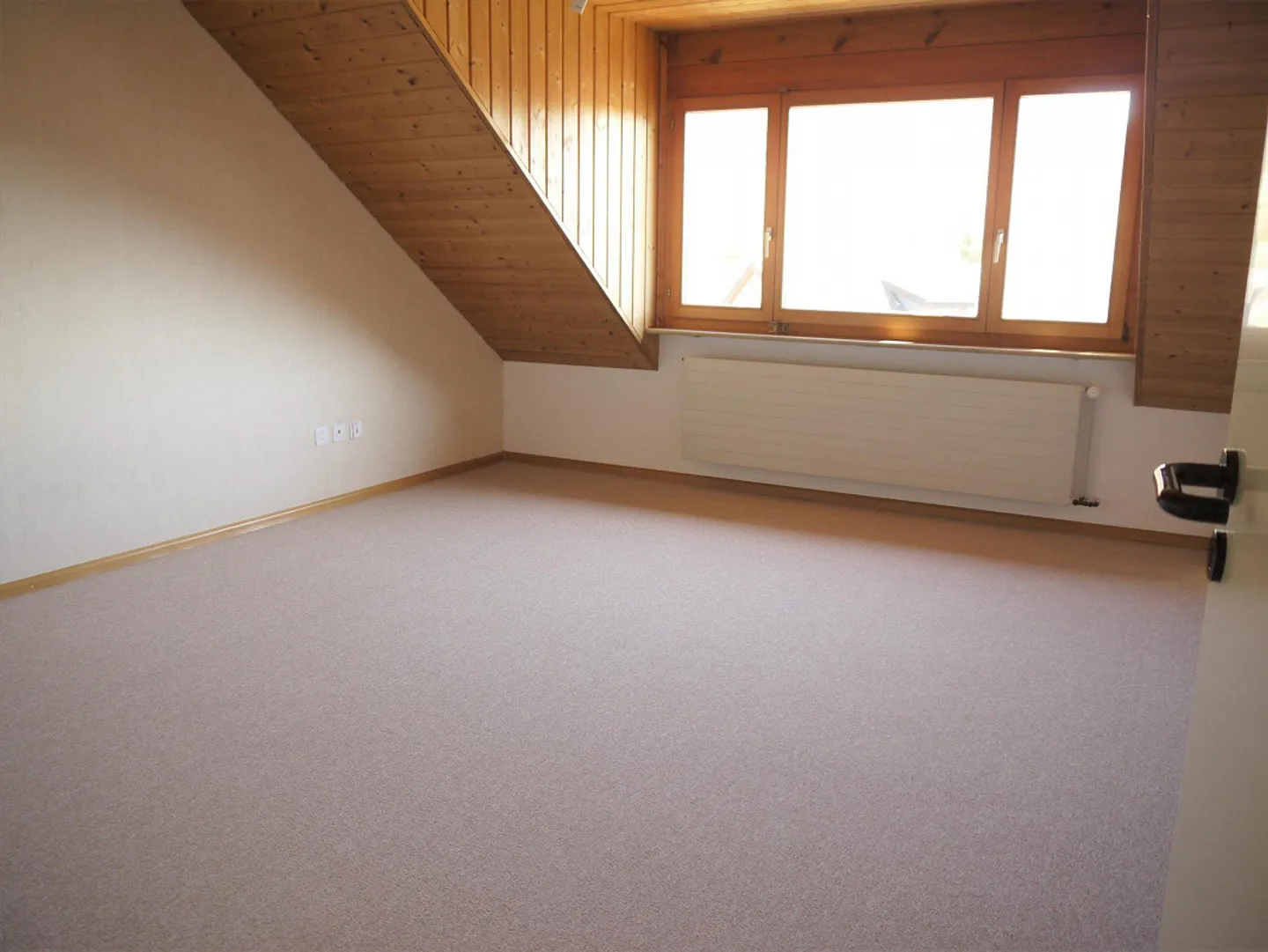 Appartement spacieux et lumineux de 3,5 pièces à Merishausen - Photo 6 sur 11