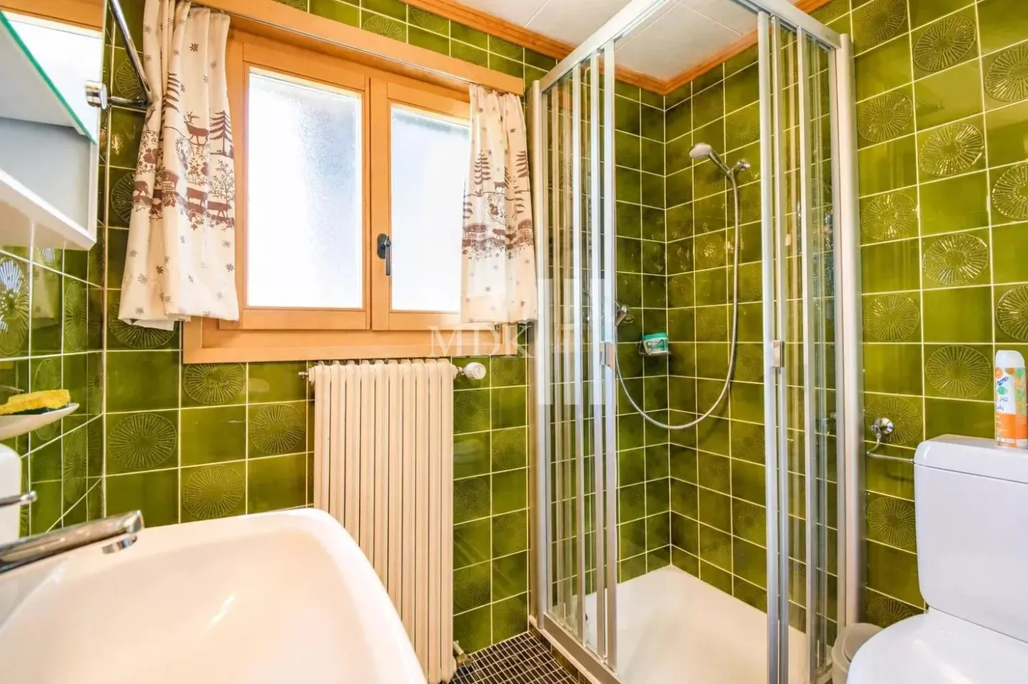 Luxury Chalet with Mountain Views - Photo 13 of 13