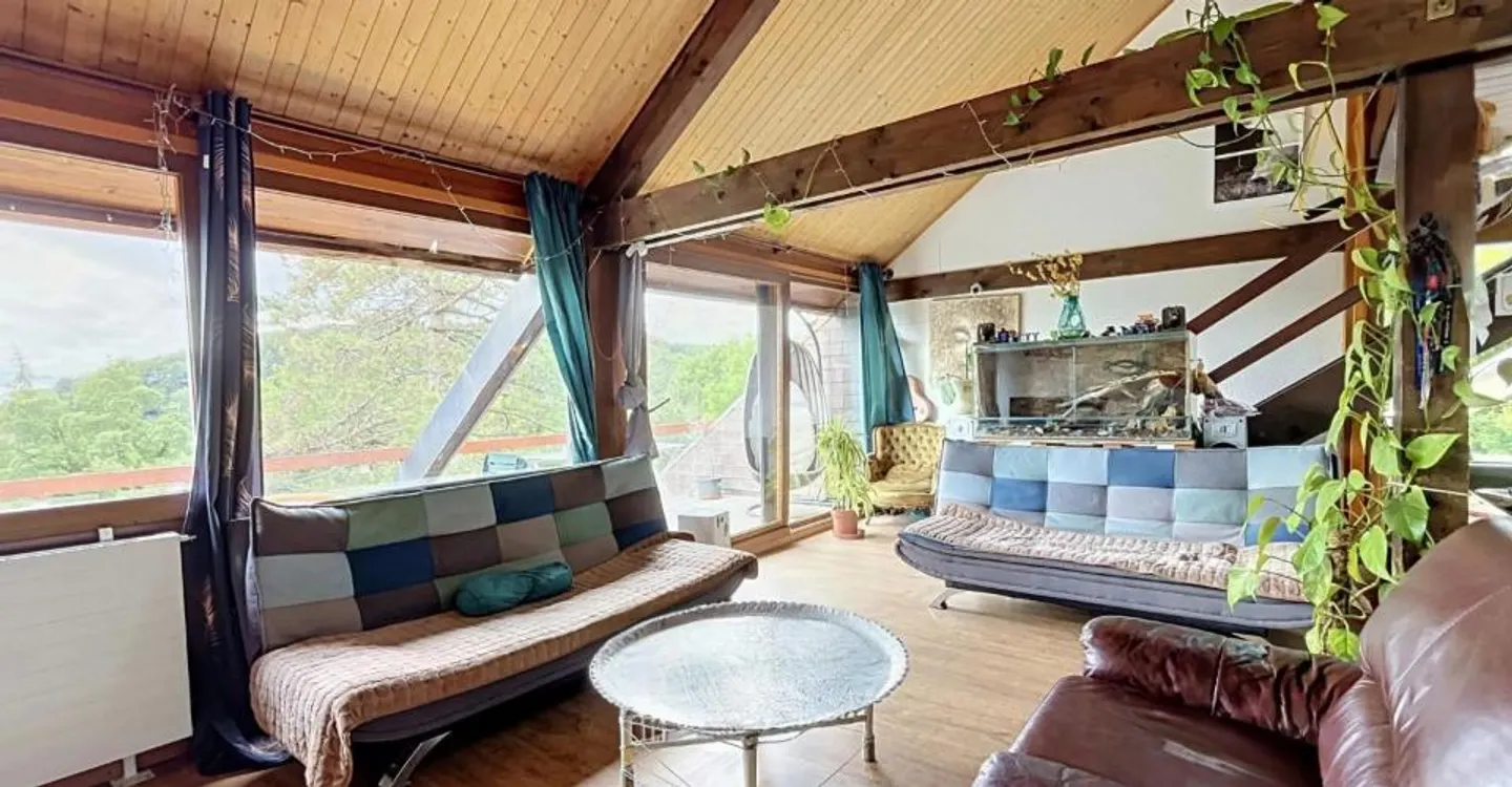 Charmantes Chalet im Herzen einer grünen Umgebung - Foto 3 von 13