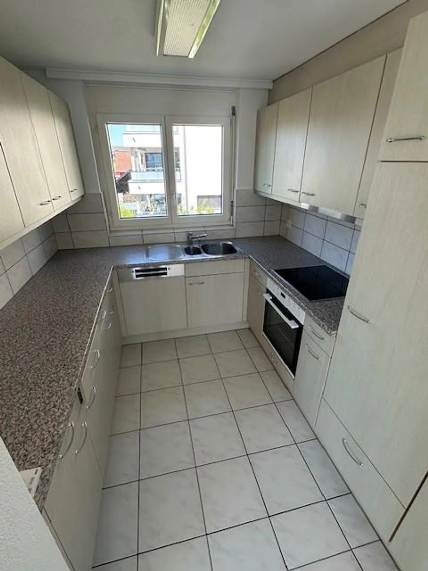 3 1/2 Room Apartment 2nd Floor - Photo 7 of 20