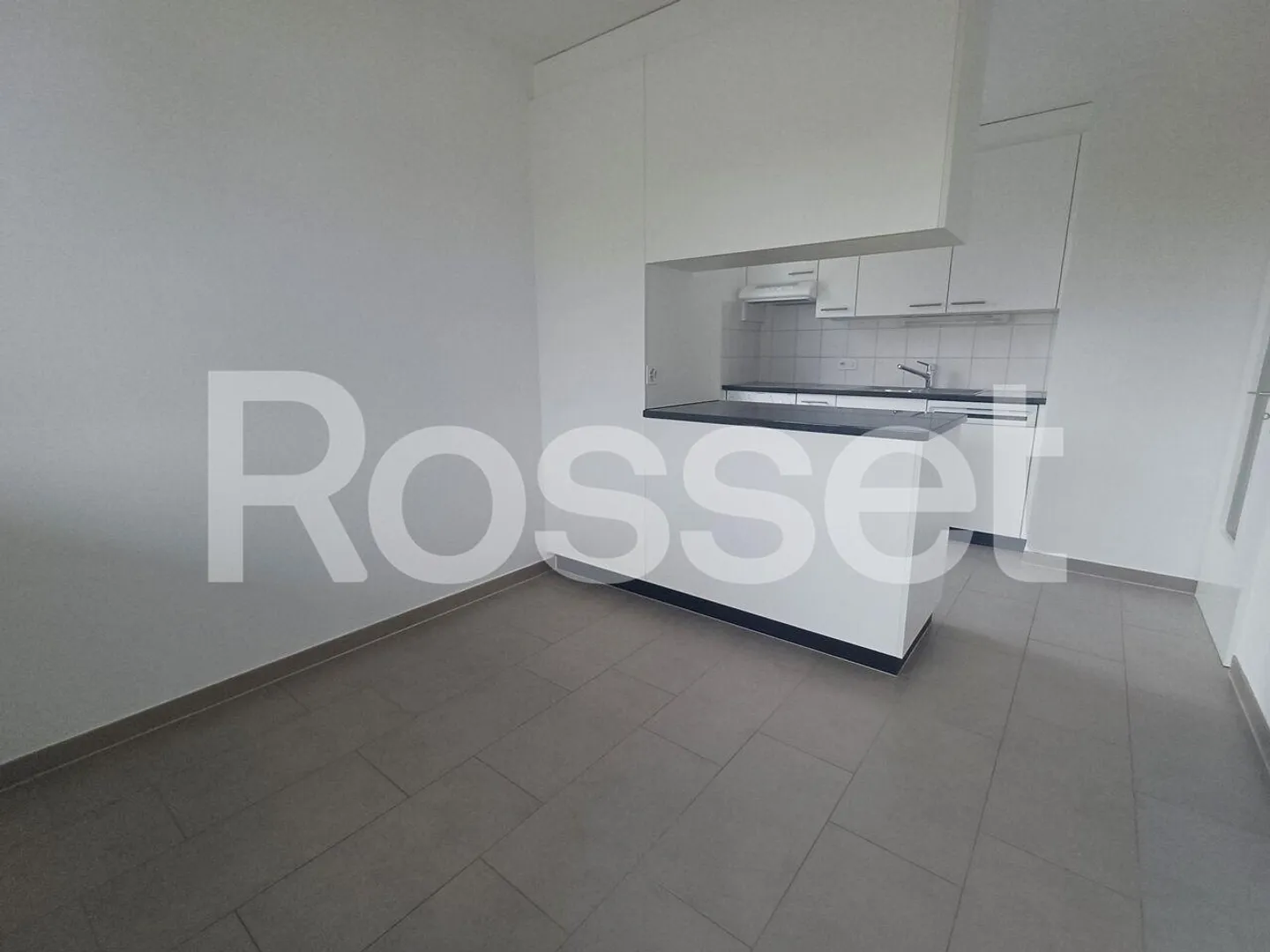 Apartment 3.5 Rooms 1st Floor - Photo 1 of 9